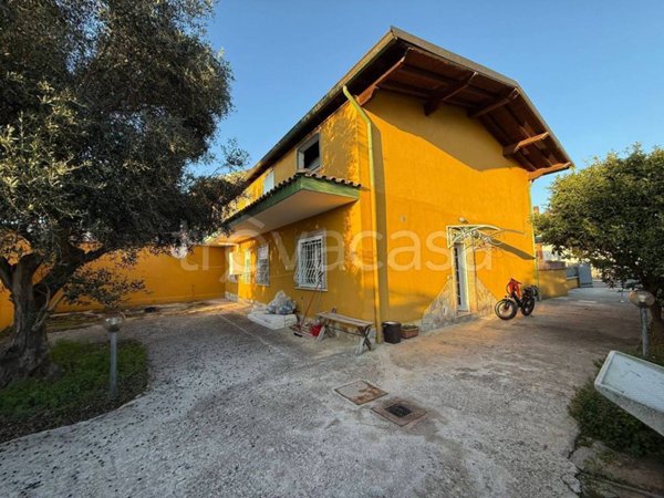 appartamento in vendita ad Aprilia in zona Leda