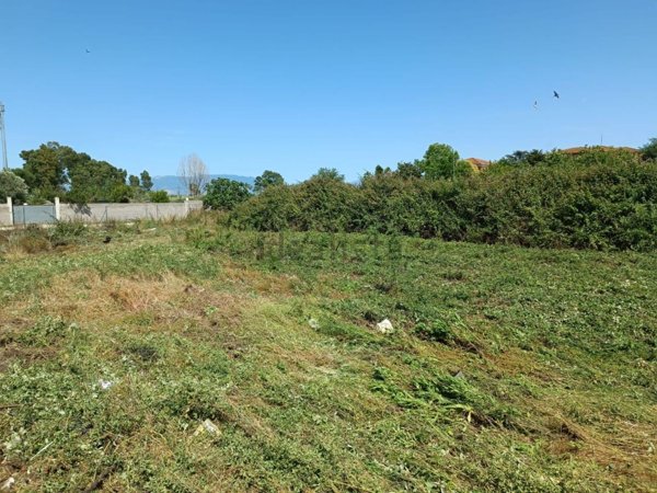 terreno edificabile in vendita ad Aprilia