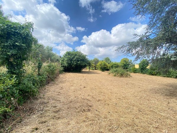 terreno edificabile in vendita ad Aprilia