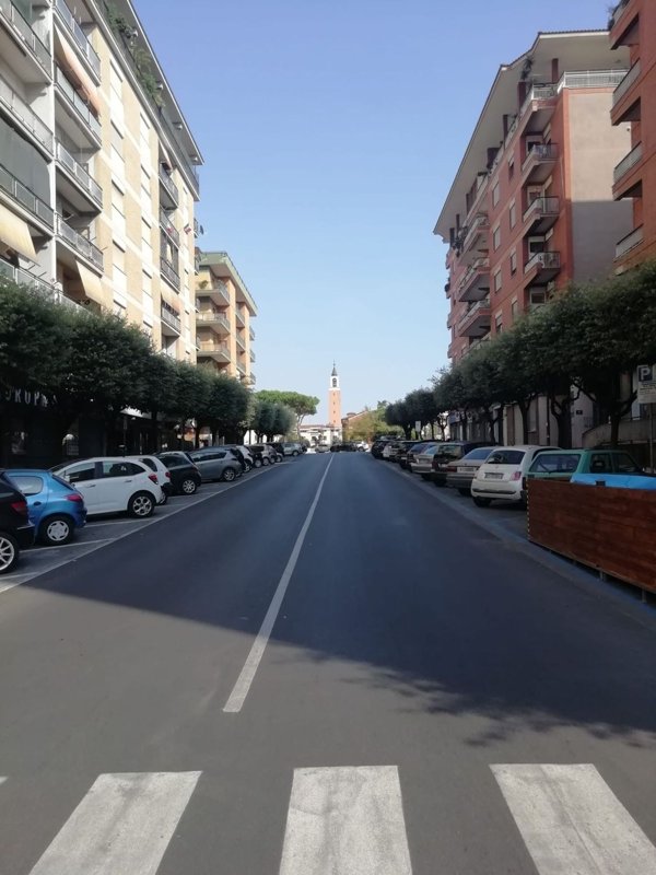 negozio in vendita ad Aprilia