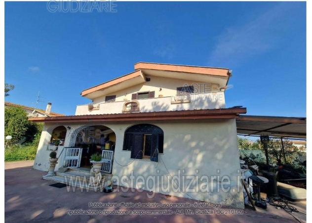 casa indipendente in vendita ad Aprilia