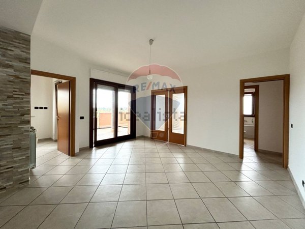 appartamento in vendita ad Aprilia