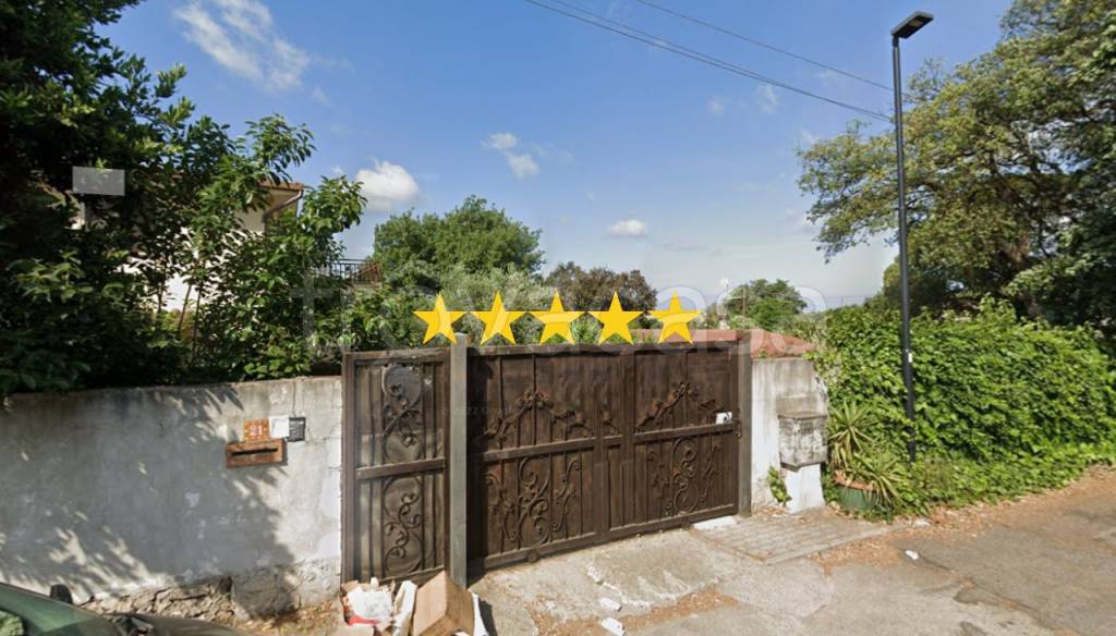 casa indipendente in vendita ad Aprilia in zona Fossignano