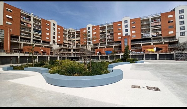 negozio in vendita ad Aprilia