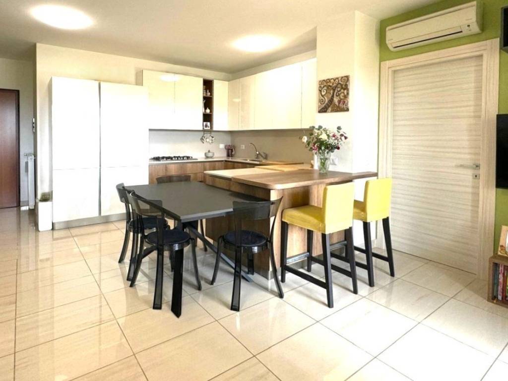 appartamento in vendita ad Aprilia