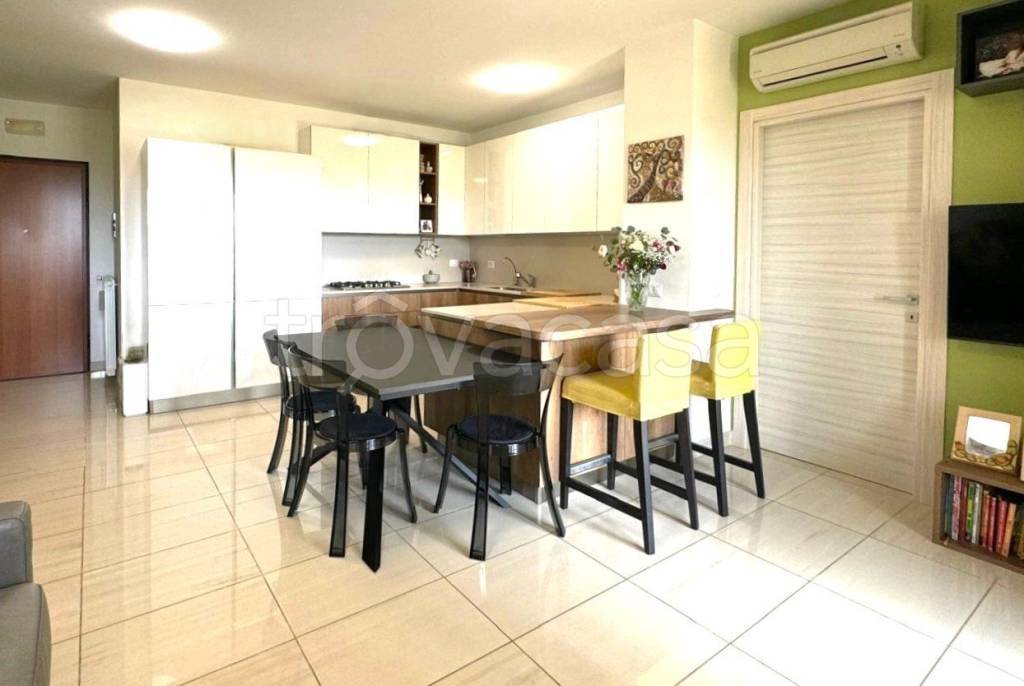 appartamento in vendita ad Aprilia