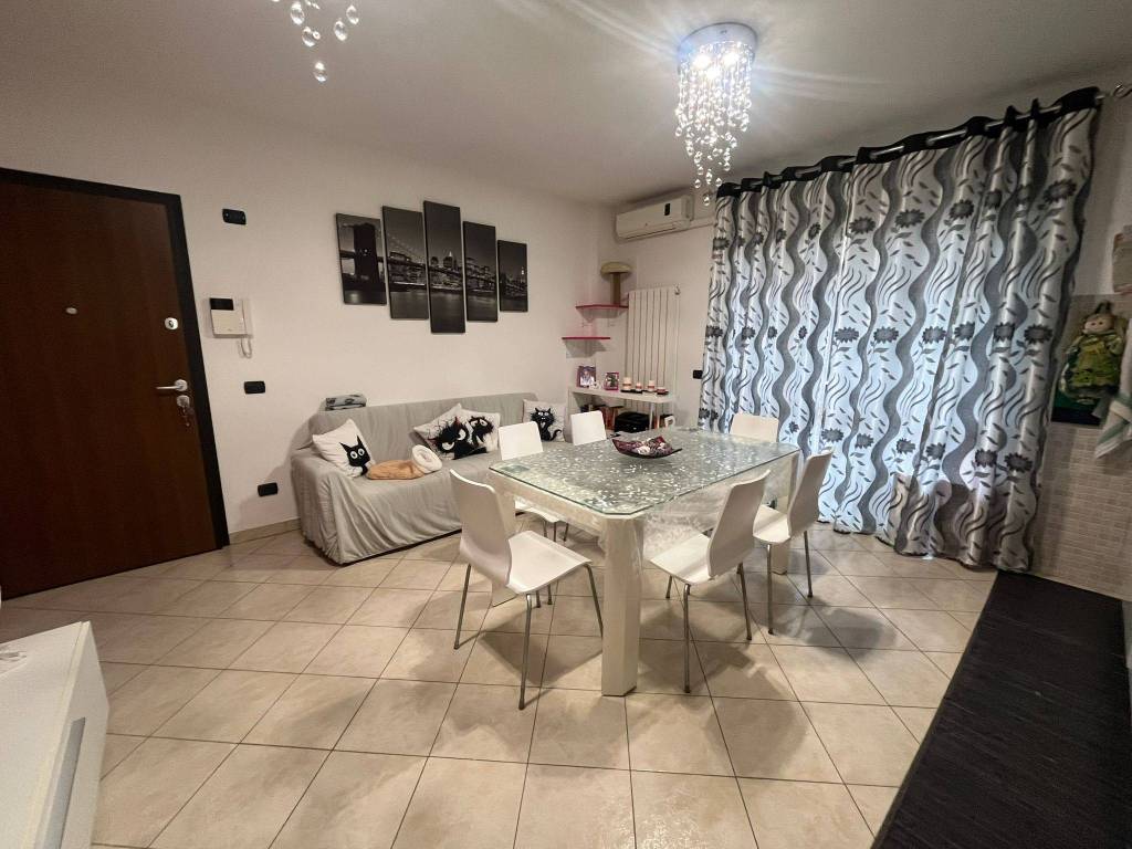 appartamento in vendita ad Aprilia