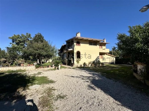 appartamento in vendita ad Aprilia