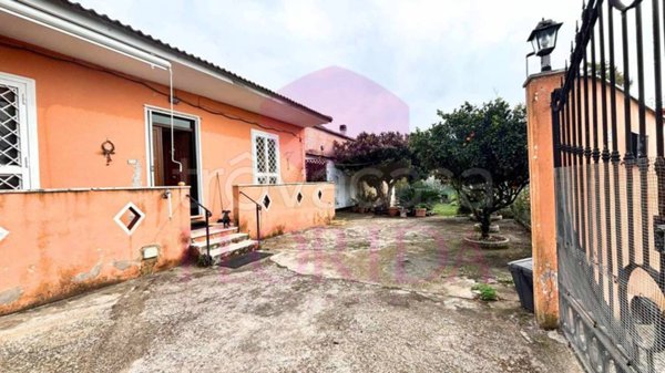 casa indipendente in vendita ad Aprilia in zona Campoverde