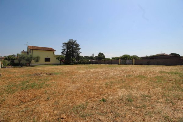 casa indipendente in vendita ad Aprilia in zona Campoverde