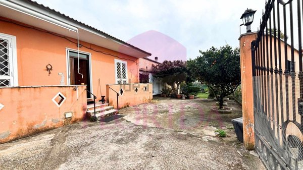 casa indipendente in vendita ad Aprilia