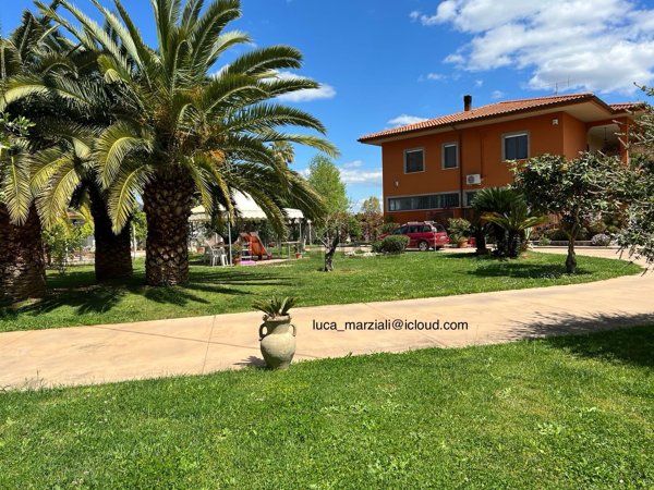 casa indipendente in vendita ad Aprilia