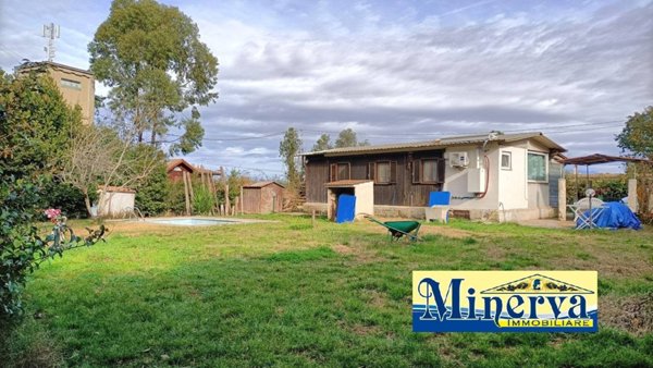 casa indipendente in vendita ad Aprilia in zona Campoverde