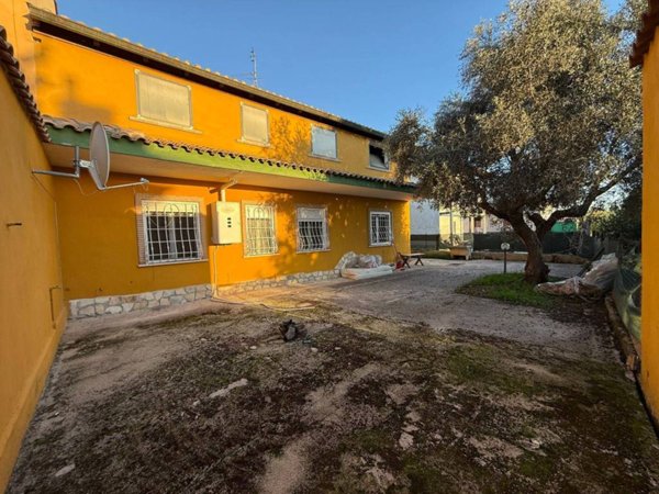 appartamento in vendita ad Aprilia