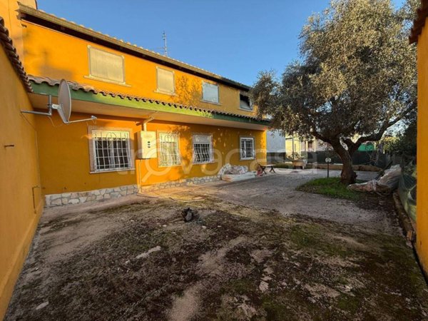 appartamento in vendita ad Aprilia in zona Leda