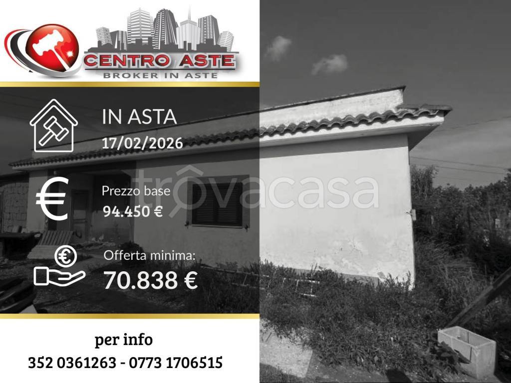 casa indipendente in vendita ad Aprilia in zona Campoverde