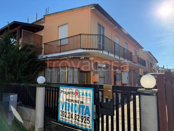 casa indipendente in vendita ad Aprilia