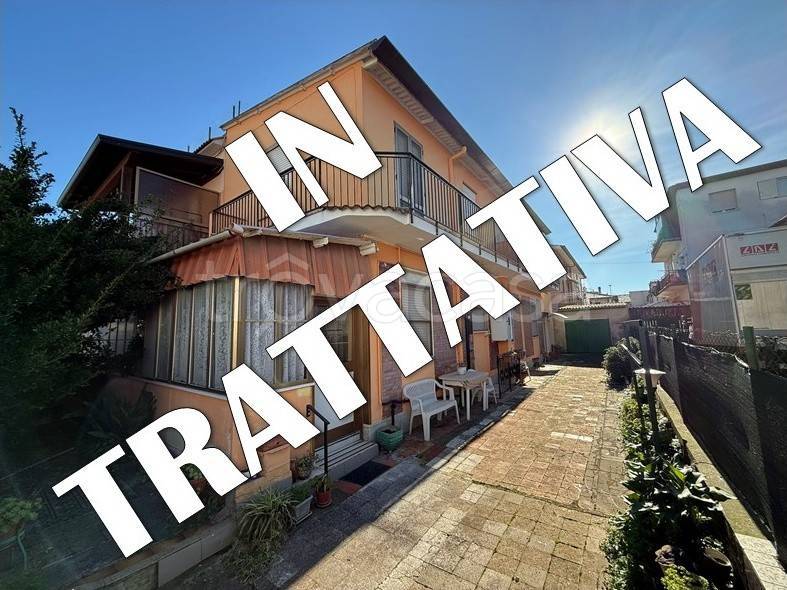 casa indipendente in vendita ad Aprilia