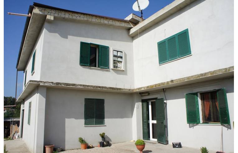 casa indipendente in vendita ad Aprilia