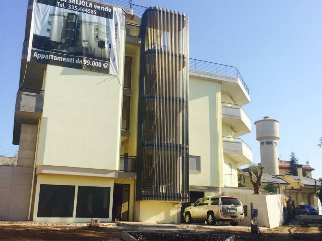 appartamento in vendita ad Aprilia in zona Campoleone