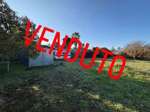 terreno agricolo in vendita ad Aprilia in zona Casalazzara