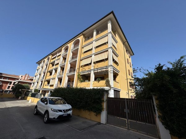 appartamento in vendita ad Aprilia