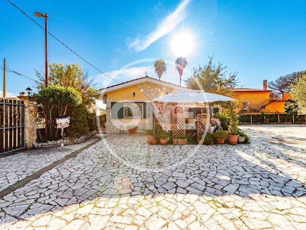 appartamento in vendita ad Aprilia in zona Campoverde