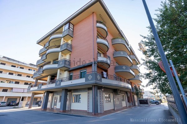 appartamento in vendita ad Aprilia
