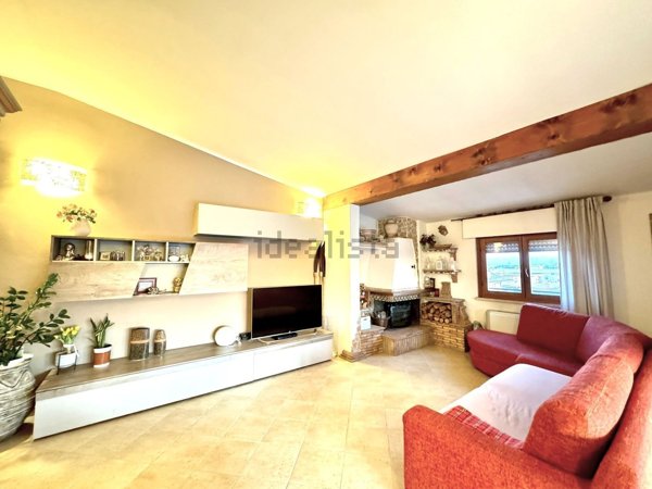 appartamento in vendita ad Aprilia