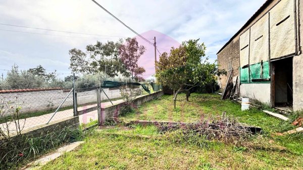 casa indipendente in vendita ad Aprilia