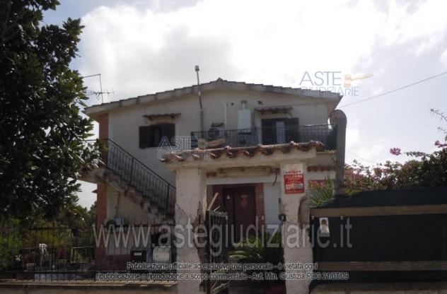 appartamento in vendita ad Aprilia in zona Fossignano