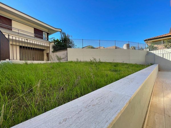 appartamento in vendita ad Aprilia