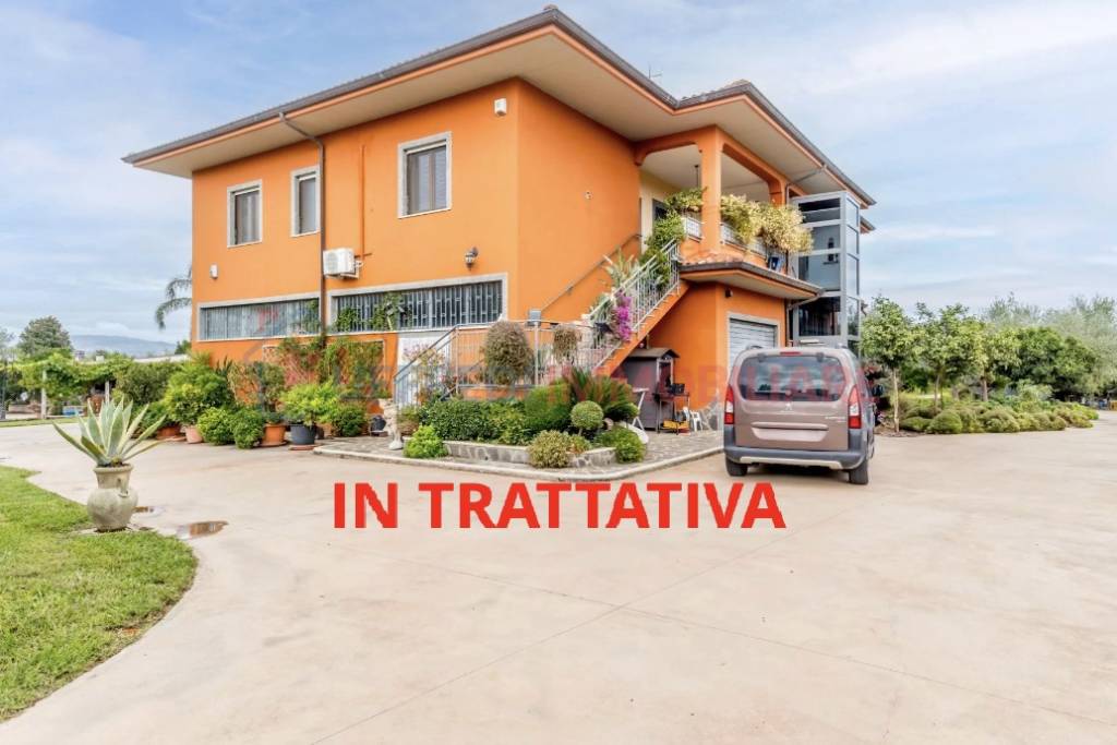 casa indipendente in vendita ad Aprilia