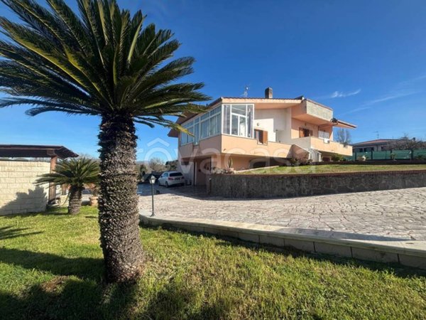 casa indipendente in vendita ad Aprilia