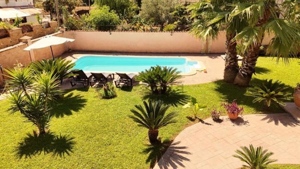 casa indipendente in vendita ad Aprilia in zona Pantanelle