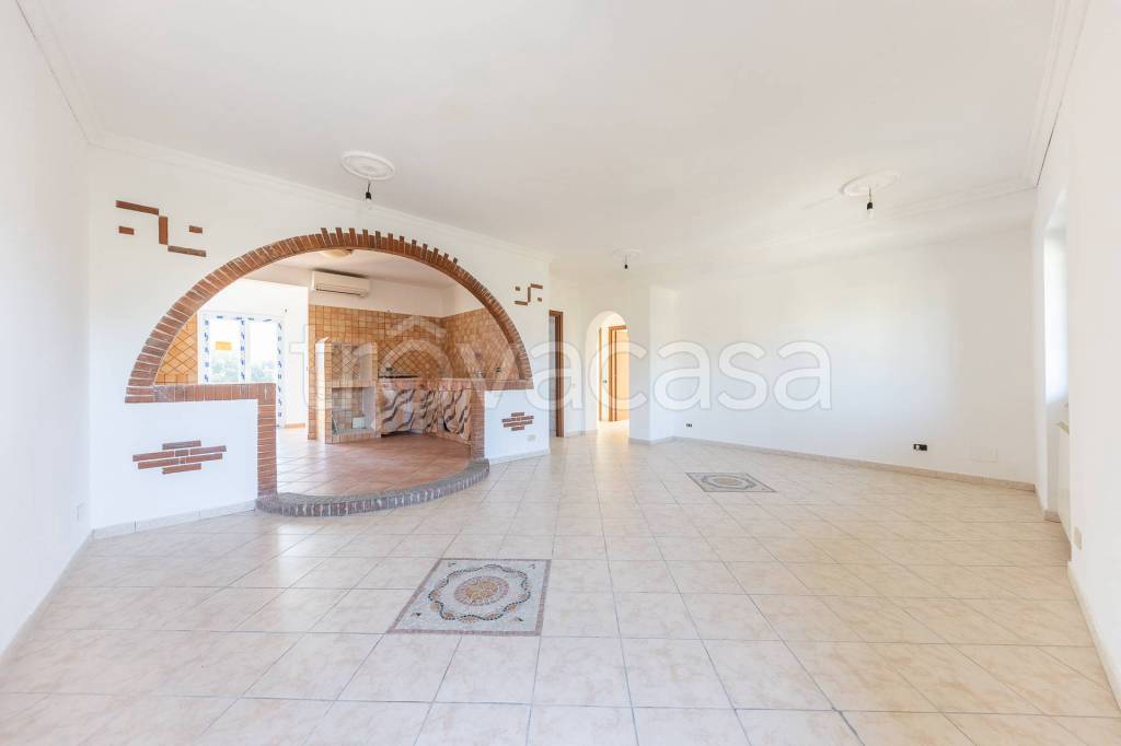 casa indipendente in vendita ad Aprilia in zona Fossignano