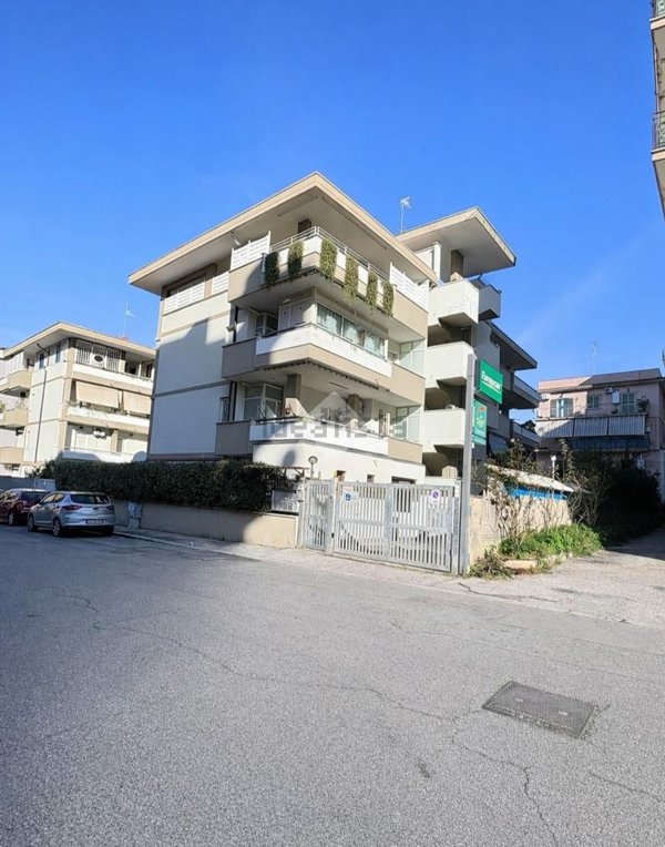 appartamento in vendita ad Aprilia