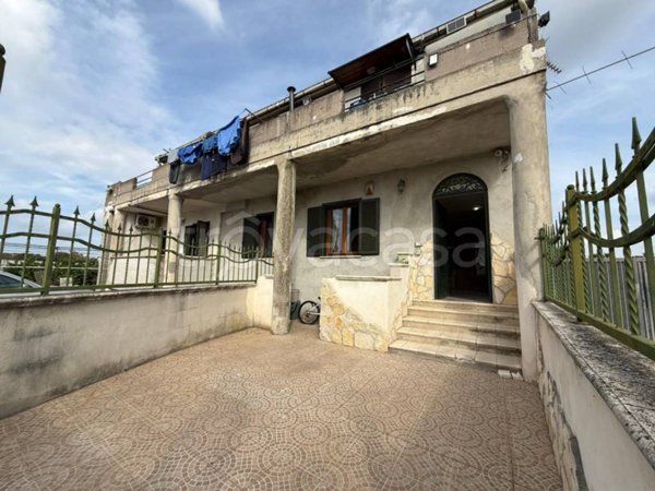 appartamento in vendita ad Aprilia in zona Fossignano