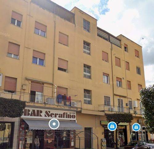 locale commerciale in vendita ad Aprilia