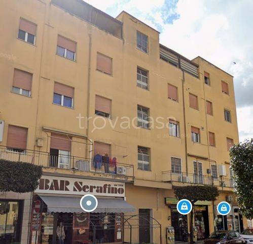 negozio in vendita ad Aprilia