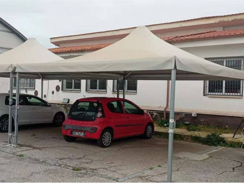 negozio in vendita ad Aprilia in zona Riserva Nuova