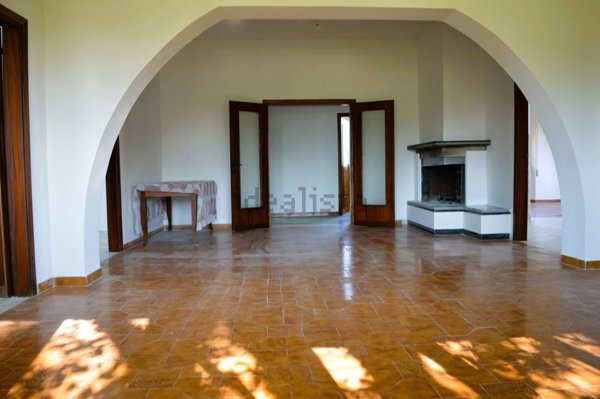 appartamento in vendita ad Aprilia in zona Campo di Carne