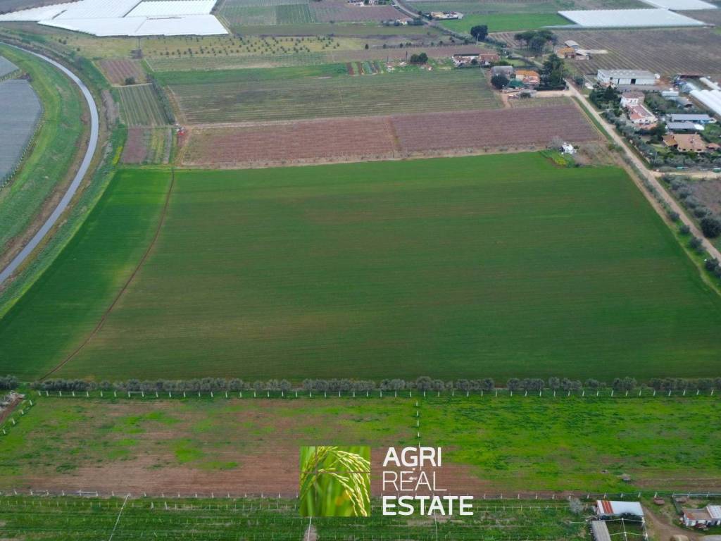 terreno agricolo in vendita ad Aprilia in zona Campoverde