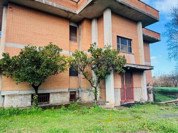 casa indipendente in vendita ad Aprilia