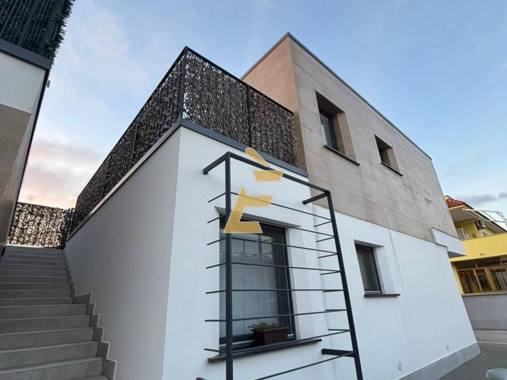 appartamento in vendita ad Aprilia