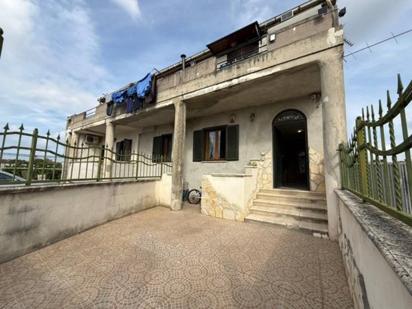 appartamento in vendita ad Aprilia in zona Fossignano