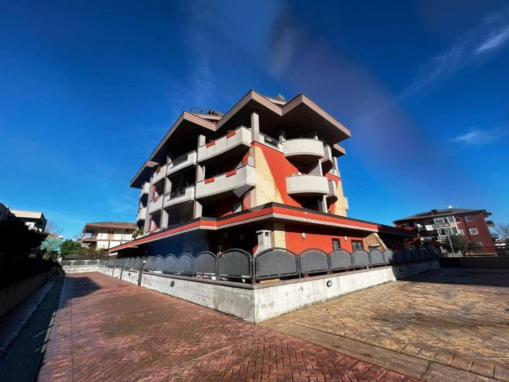 appartamento in vendita ad Aprilia