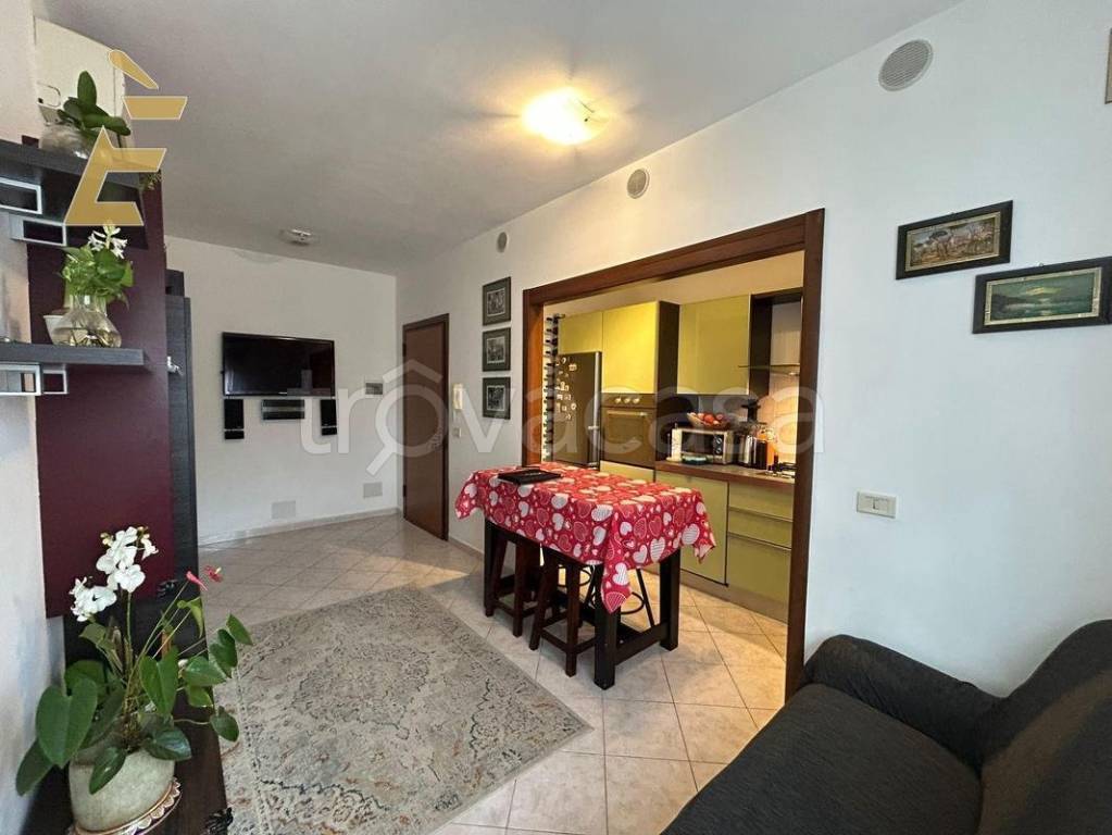 appartamento in vendita ad Aprilia