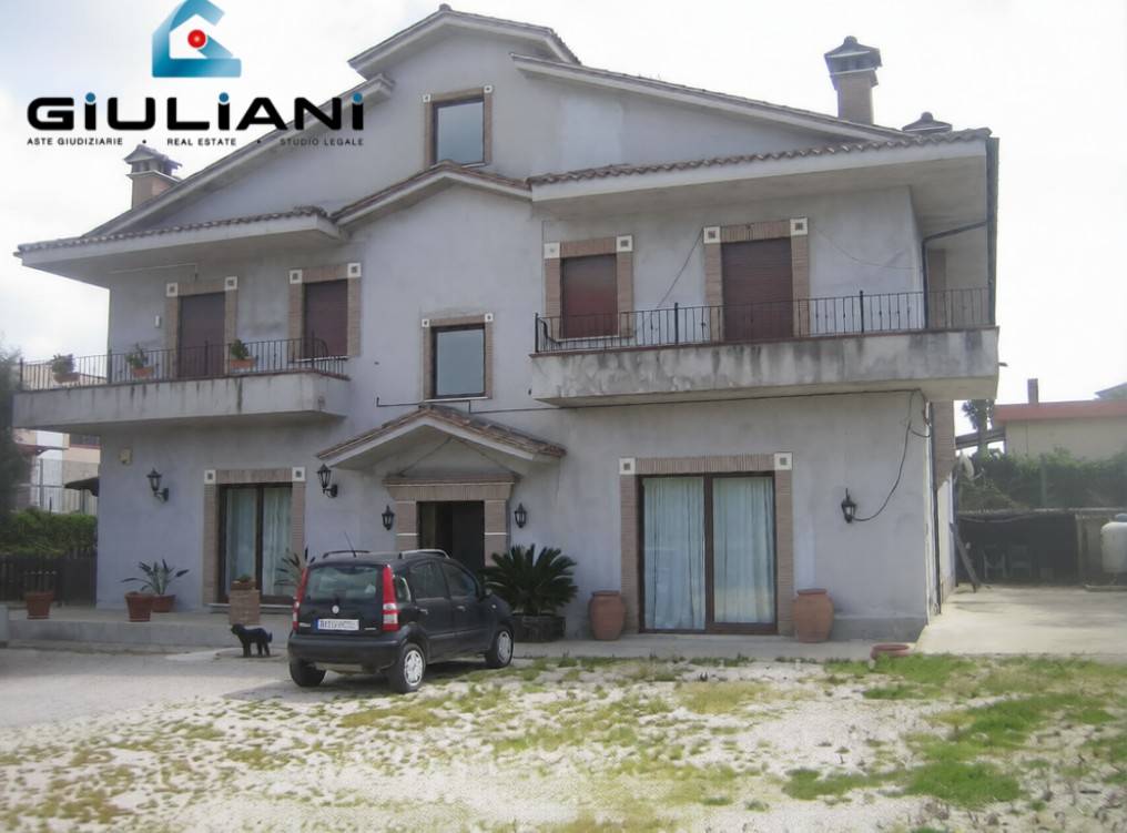 appartamento in vendita ad Aprilia