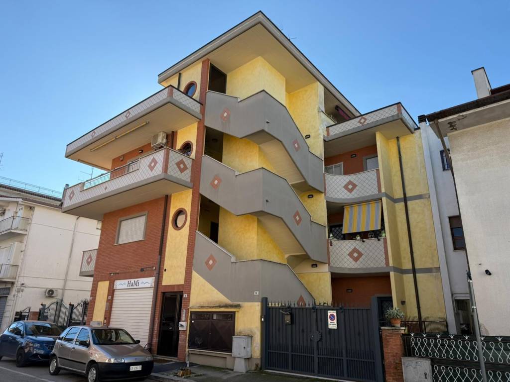 appartamento in vendita ad Aprilia